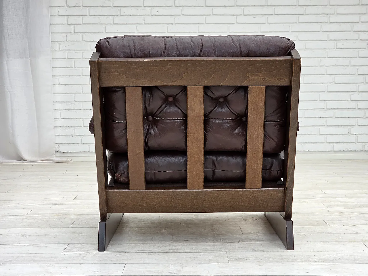 Scandinavian armchair in brown leather, 1970s 15
