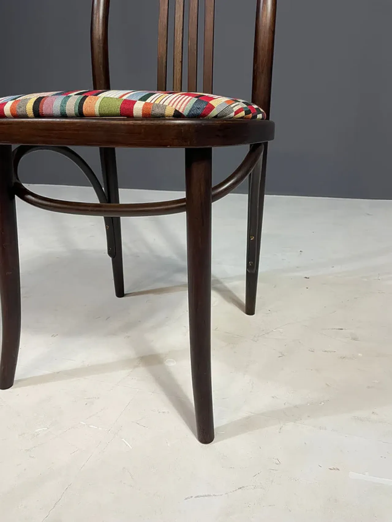 6 Sediein legno curvato nello stile di Josef Hoffmann, anni '70 5