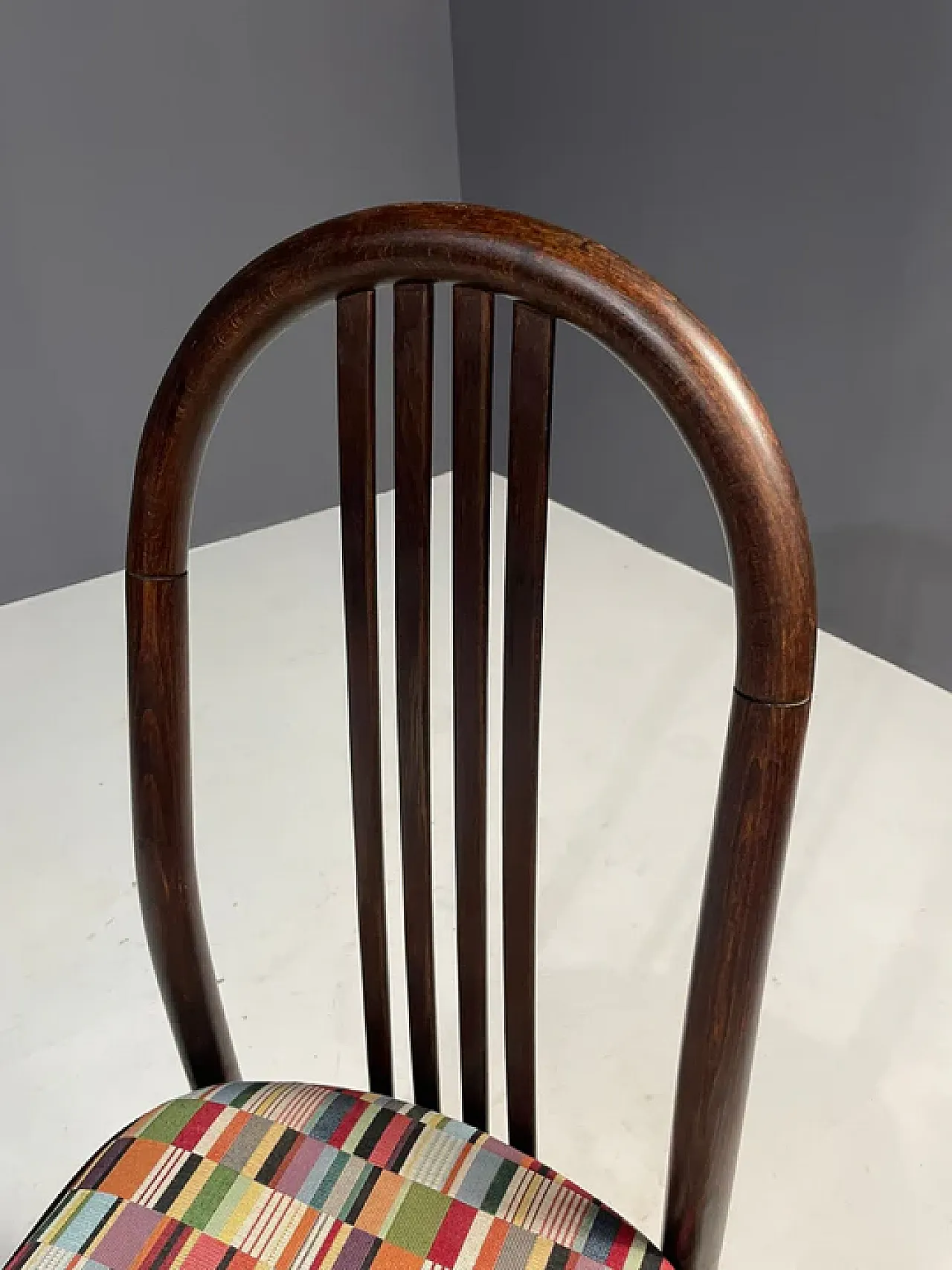 6 Sediein legno curvato nello stile di Josef Hoffmann, anni '70 12