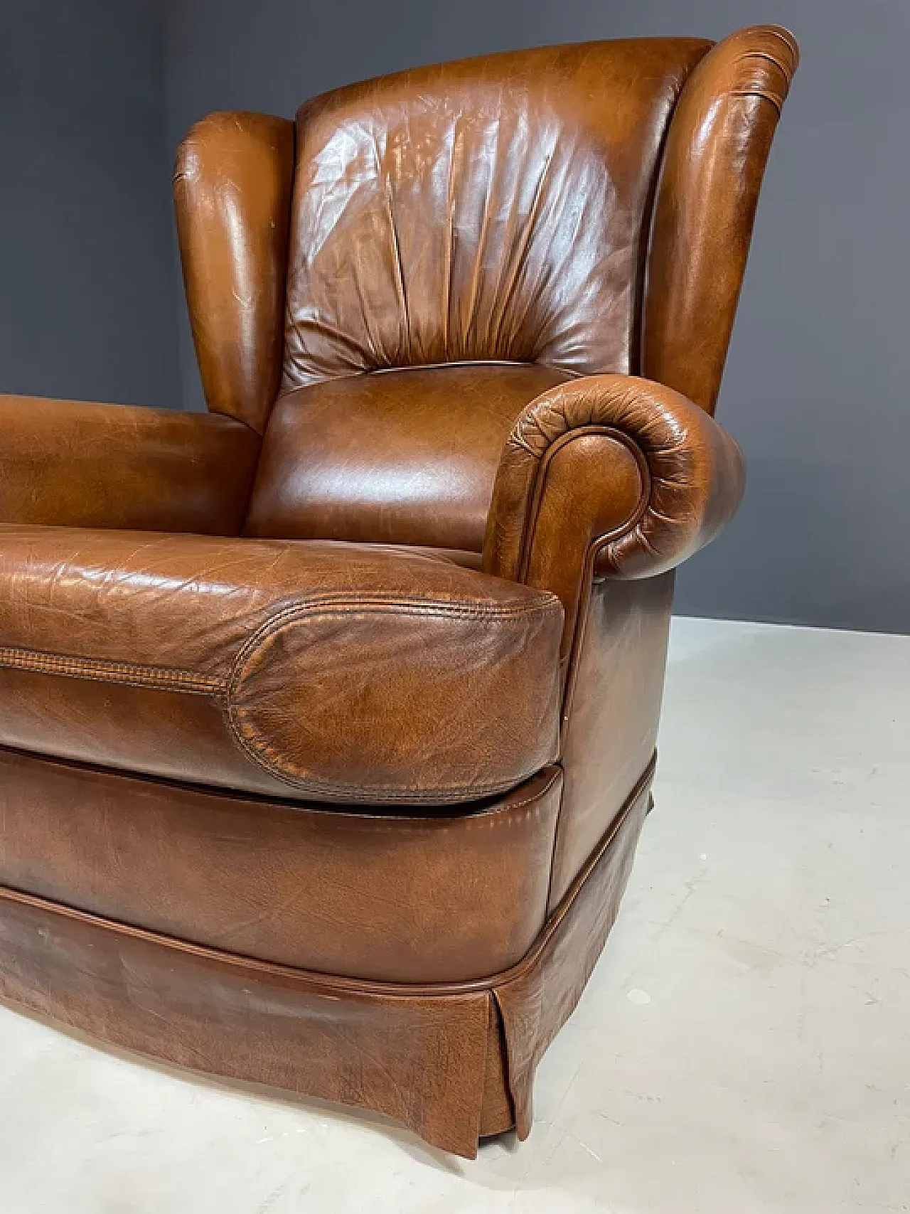Pair of Art Deco leather club chairs, 1930s 10