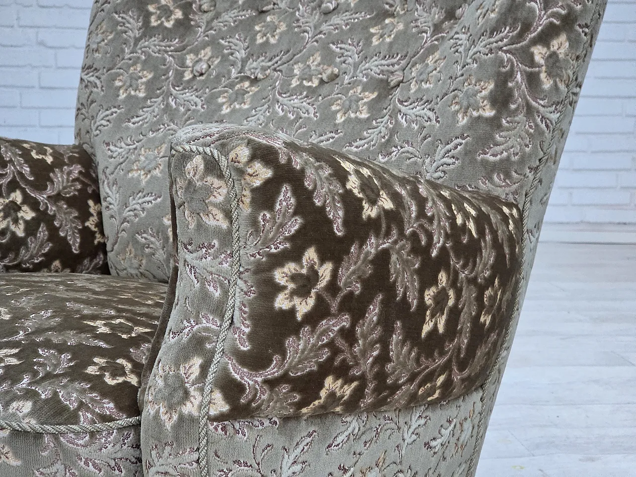 Danish armchair in green velvet and teak legs, 1960s 17