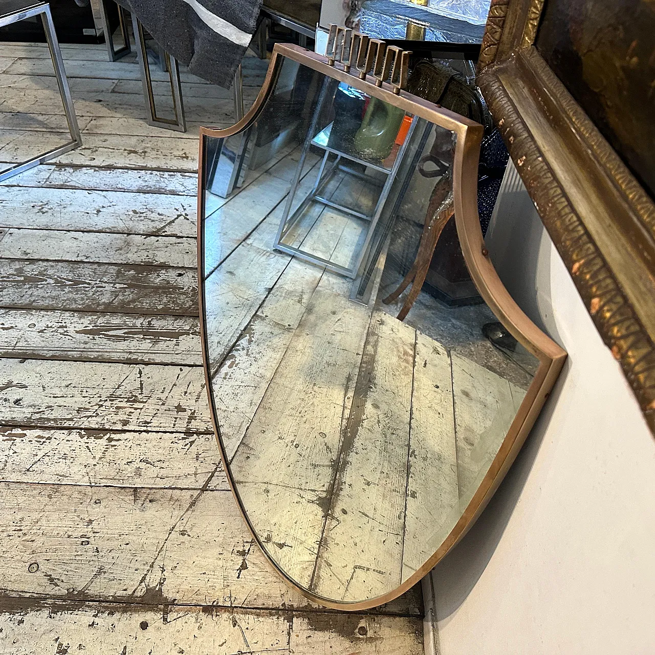 Specchio da parete a scudo in ottone massiccio di Gio Ponti, anni '50 6