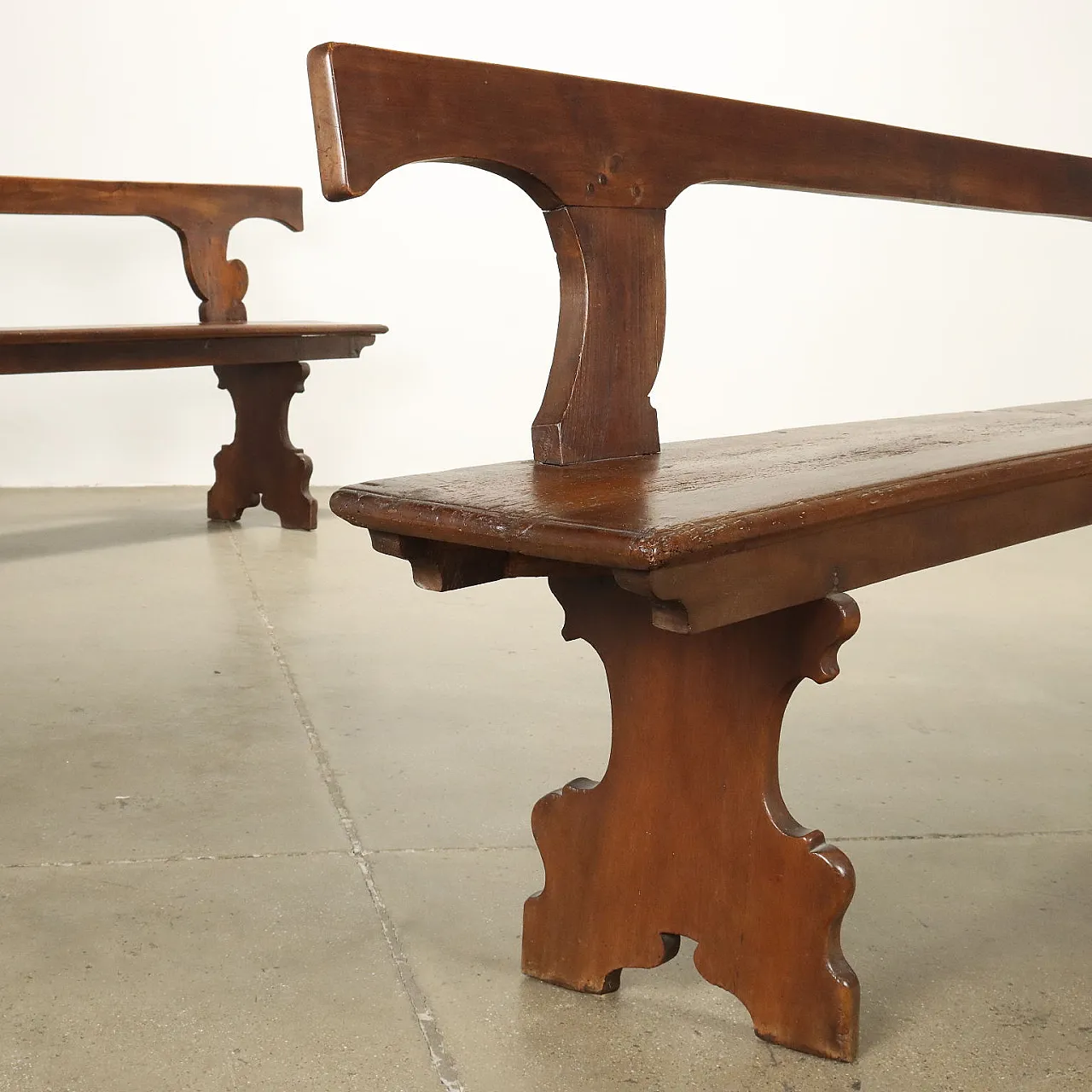 Coppia di Panche da ingresso in noce scolpito, '700 3