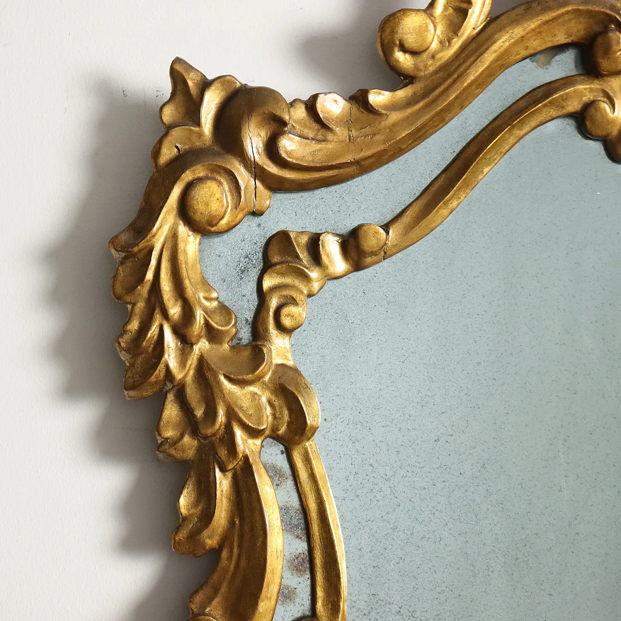 Specchio con cornice in legno intagliato e dorato, '900 4