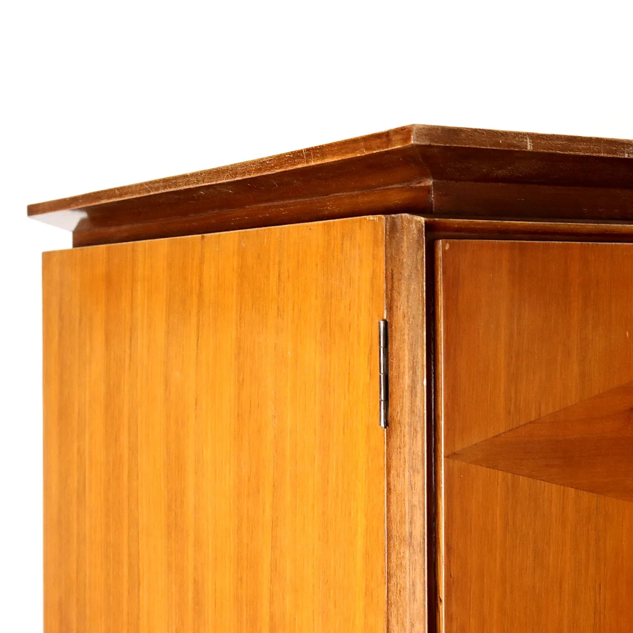 Armadio in noce impiallacciato e ottone, metà '900 3