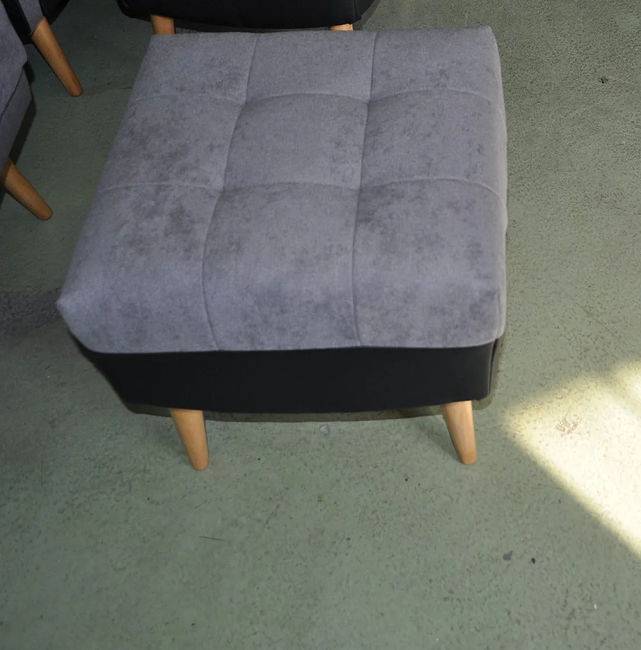 Sgabello Mid-Century moderno grigio e nero, anni '50 3