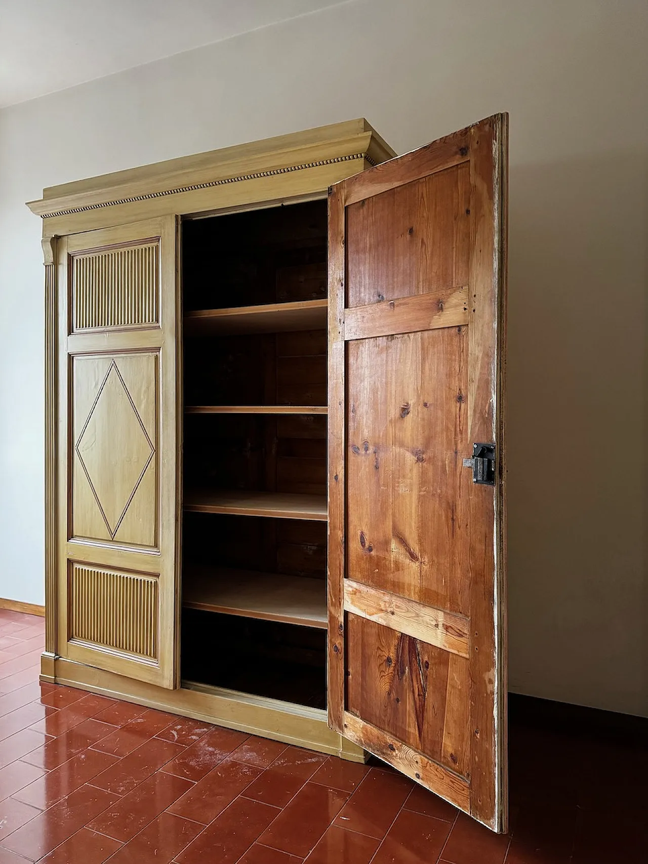 Armadio dipinto a due ante, '800 2