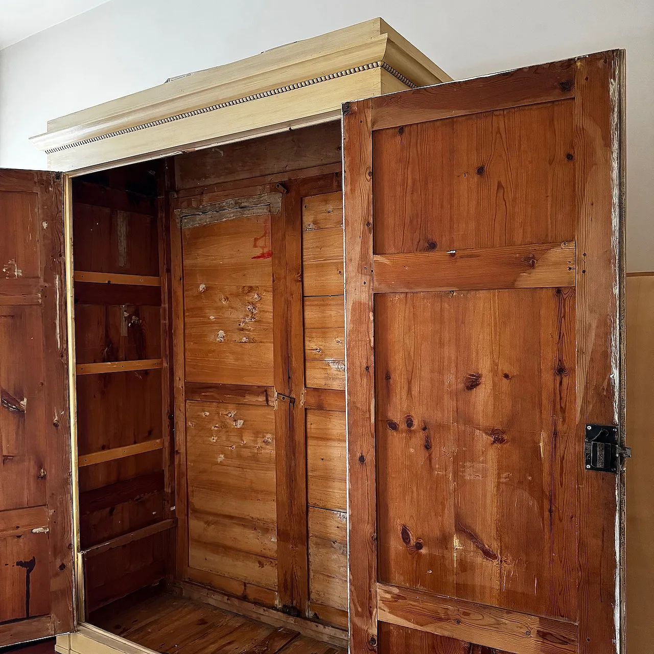 Armadio dipinto a due ante, '800 5