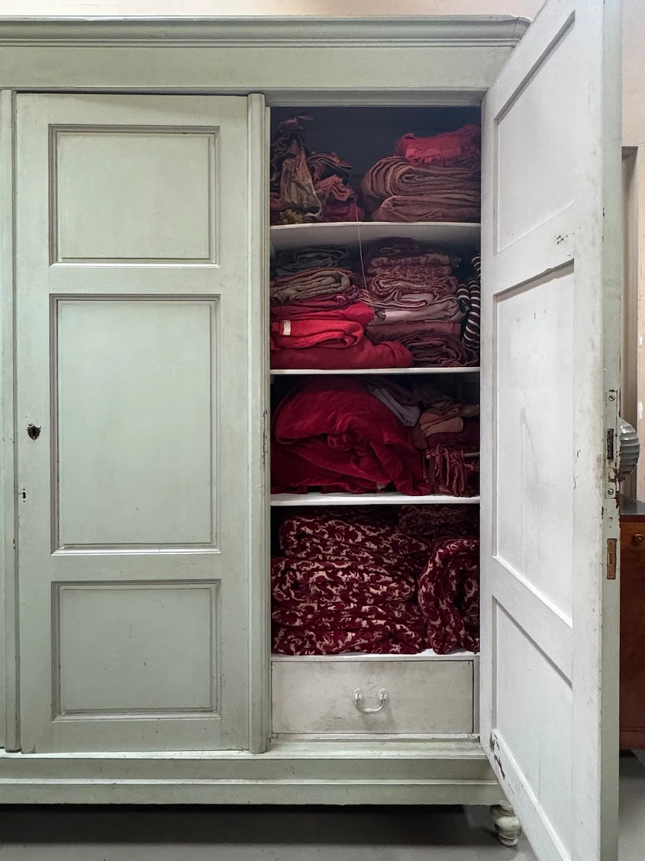 Green mastic cabinet with three doors, 19th century 2