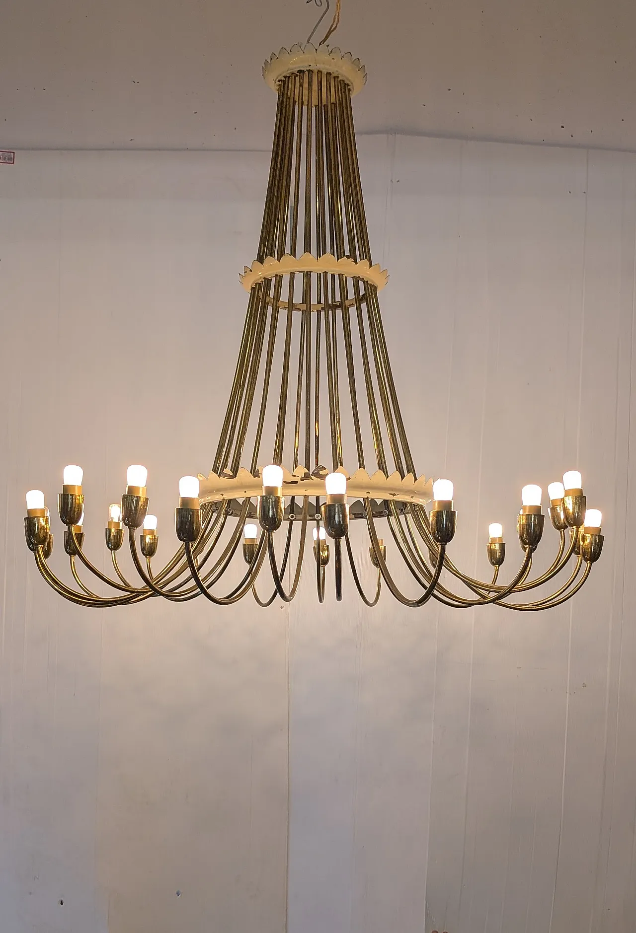 Golden brass cascade chandelier with 25 lights, early 20th century 10