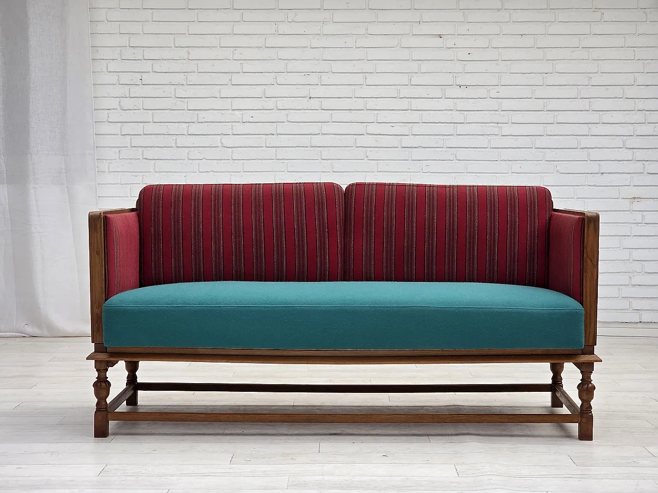 Danish 2-seater drop-leaf sofa in wool and oak wood, 1950s 2