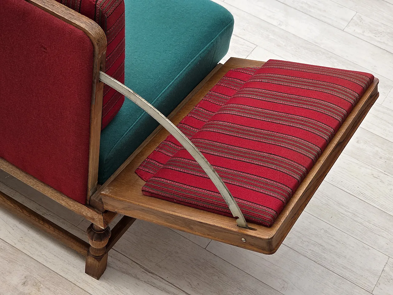 Danish 2-seater drop-leaf sofa in wool and oak wood, 1950s 6