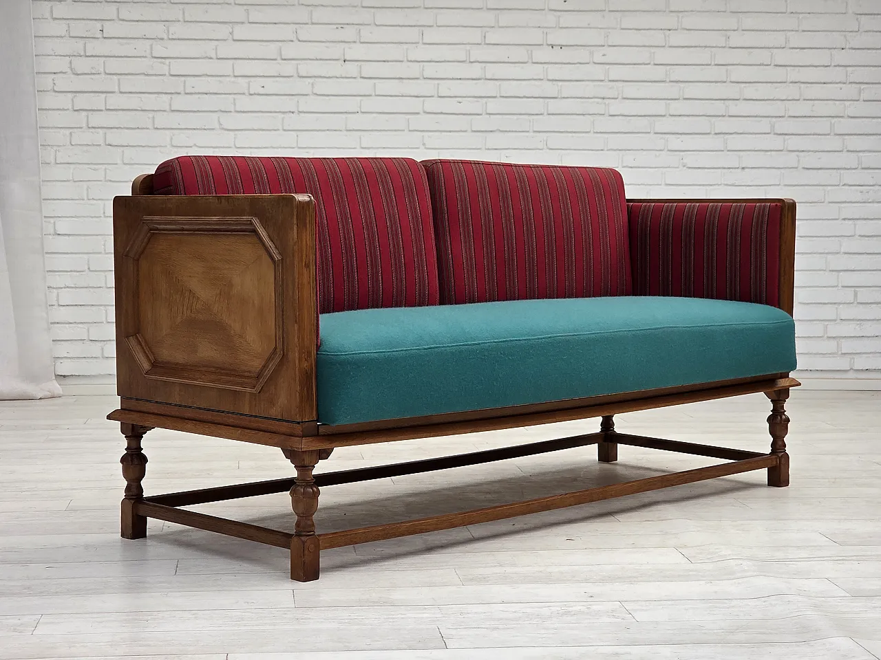 Danish 2-seater drop-leaf sofa in wool and oak wood, 1950s 8