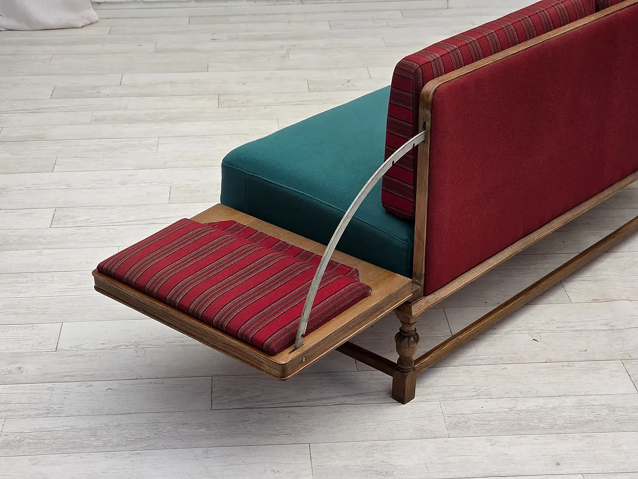 Danish 2-seater drop-leaf sofa in wool and oak wood, 1950s 19