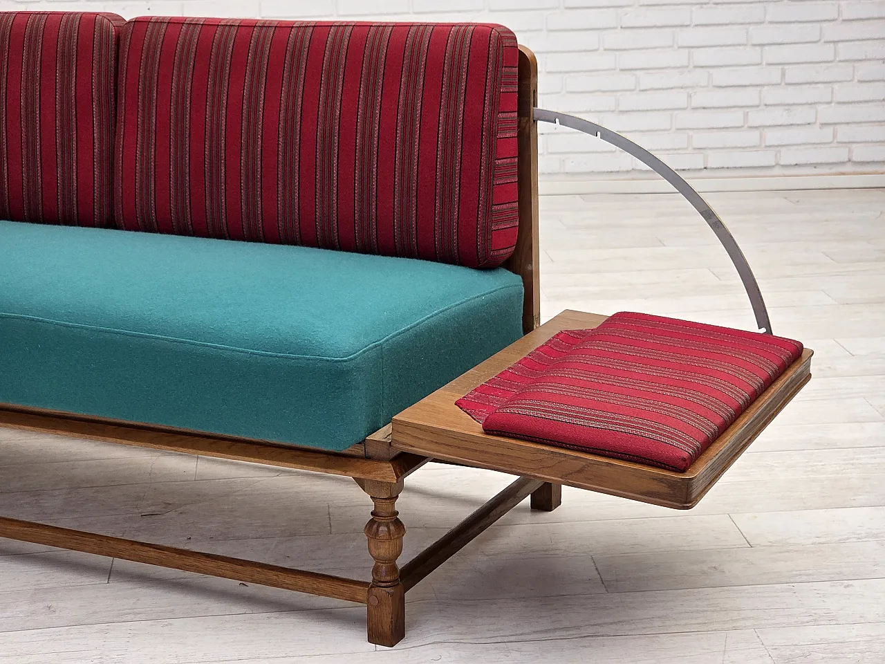 Danish 2-seater drop-leaf sofa in wool and oak wood, 1950s 22