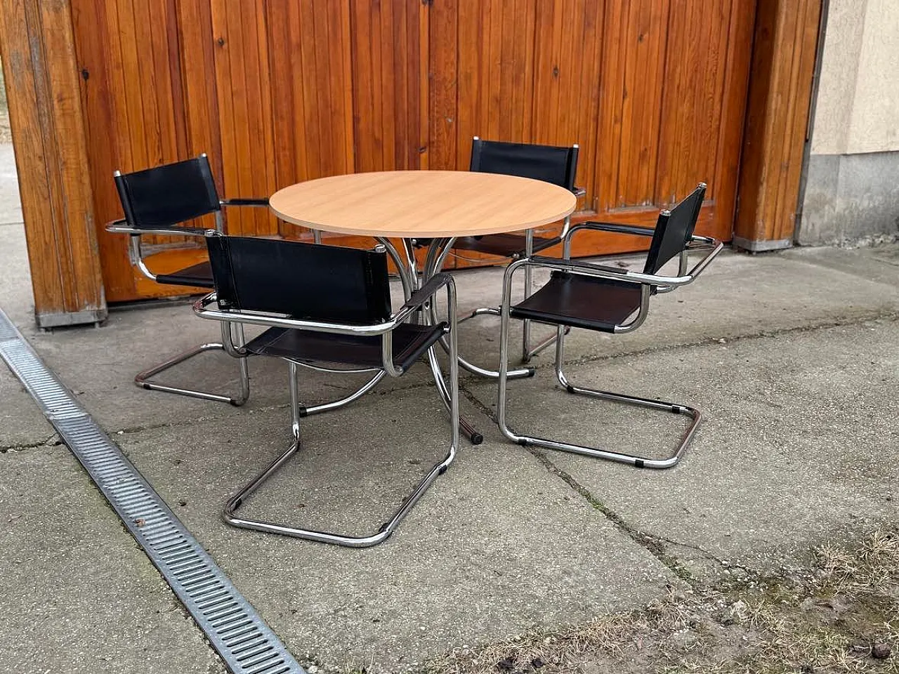 Round Effezeta dining table with chairs, 1990s 1