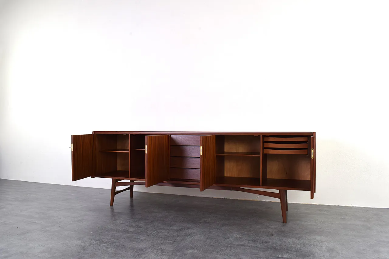 Credenza danese Mid-Century in teak, anni '60 13