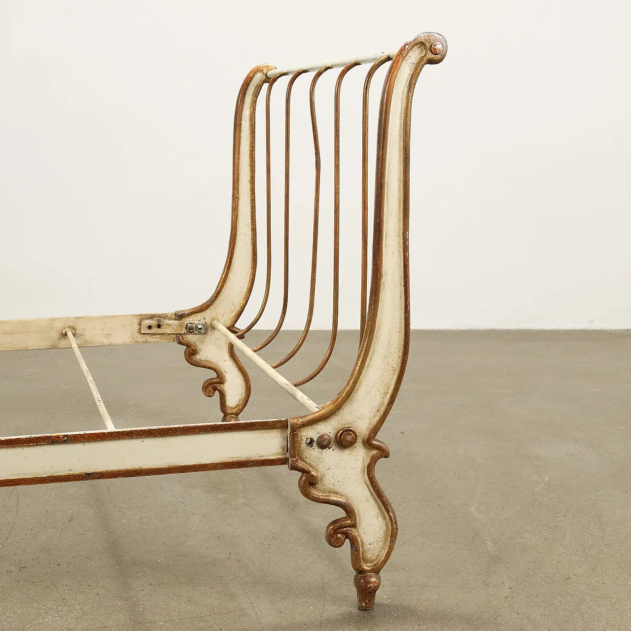 Lacquered Louis Philippe Wrought iron bed glilded, 19th century 3