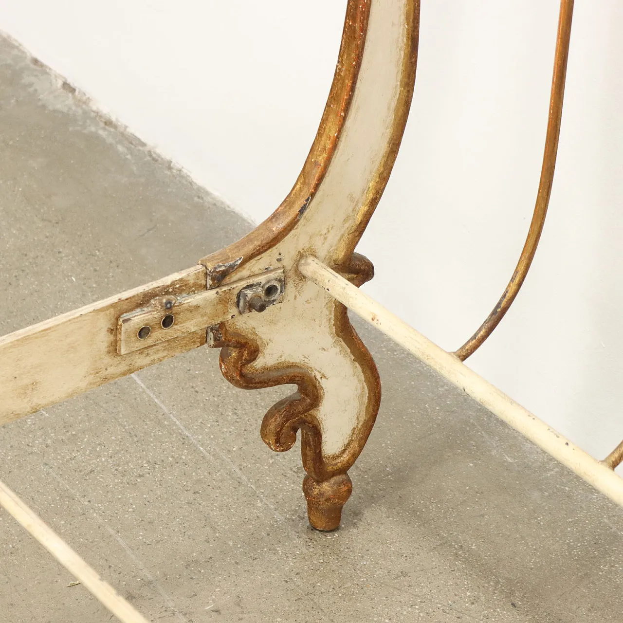 Lacquered Louis Philippe Wrought iron bed glilded, 19th century 6