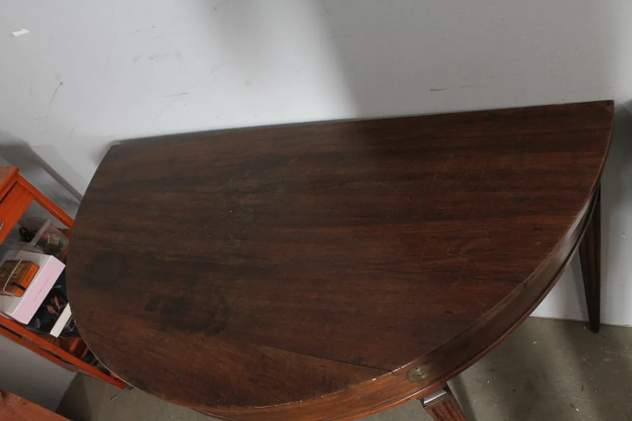 Coppia di console Luigi XVI a mezza luna in noce Parma, 1770 5