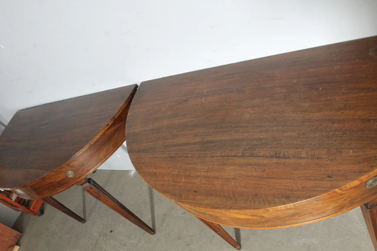 Coppia di console Luigi XVI a mezza luna in noce Parma, 1770 6