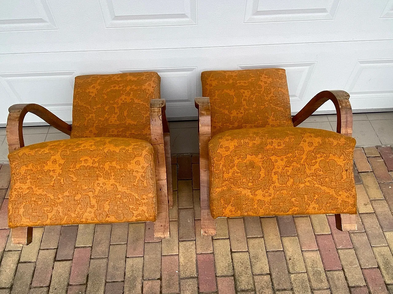 Pair of Art Deco armchairs in walnut, 1920s 4