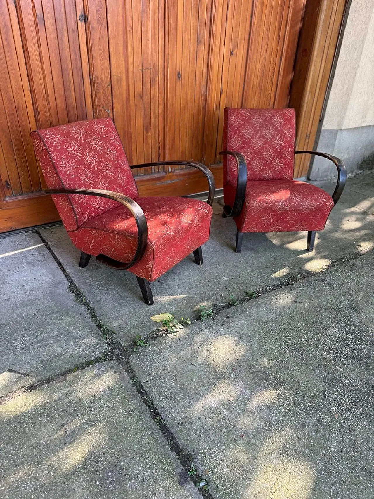 Coppia di poltrone rosse di Jindrich Halabala per Up Zavody, anni '30 6