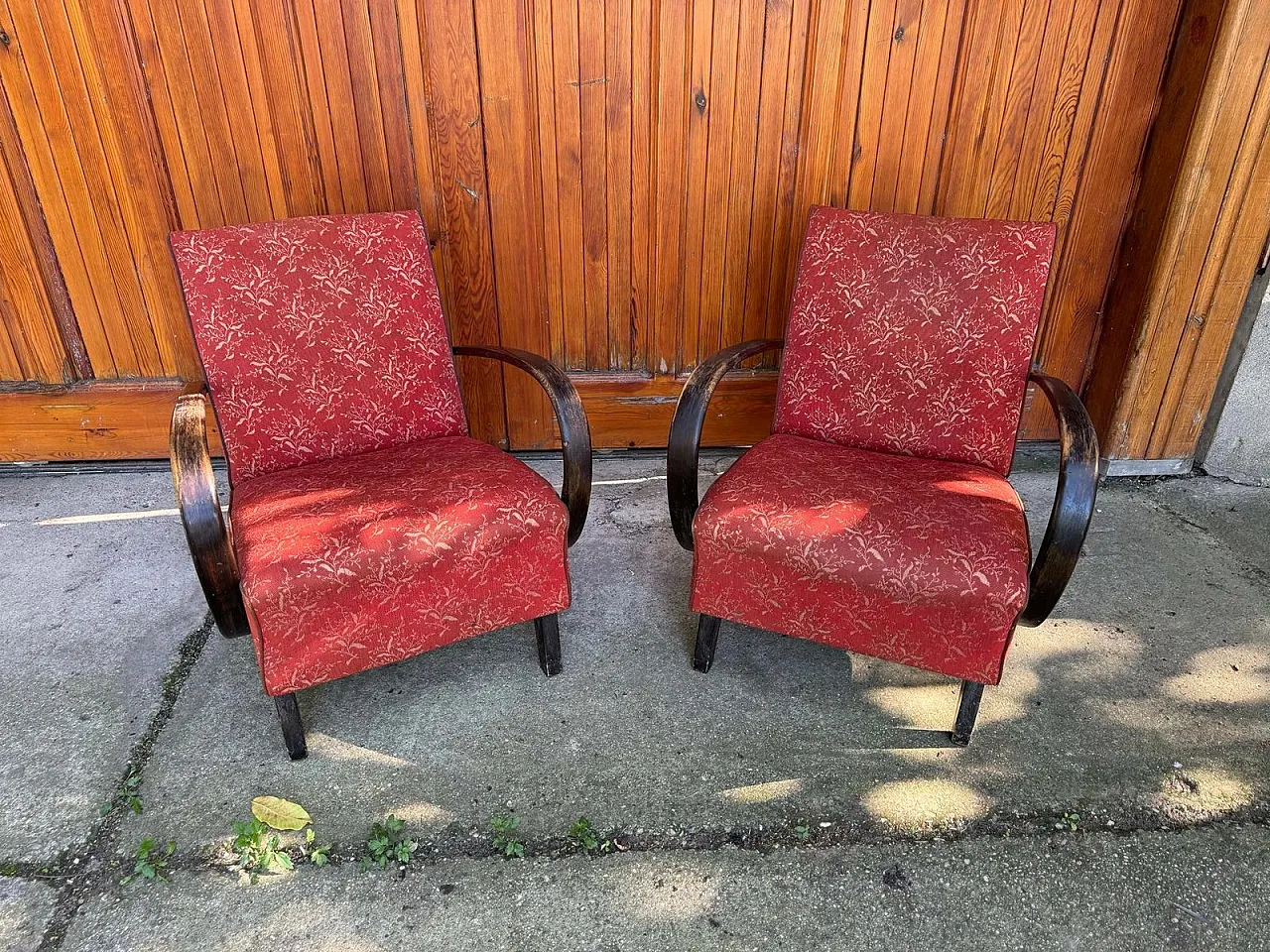 Coppia di poltrone rosse di Jindrich Halabala per Up Zavody, anni '30 10