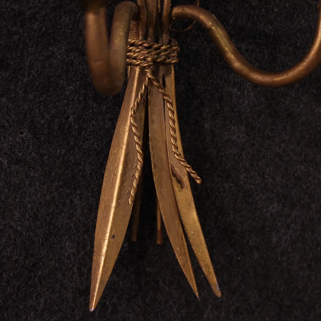 Pair of French gilded iron wheat appliques, 20th century 8