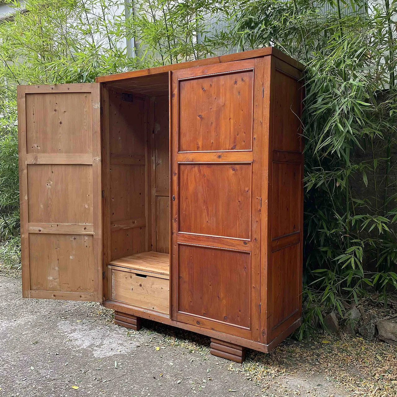 Cypress rationalist wardrobe, early 20th century 3