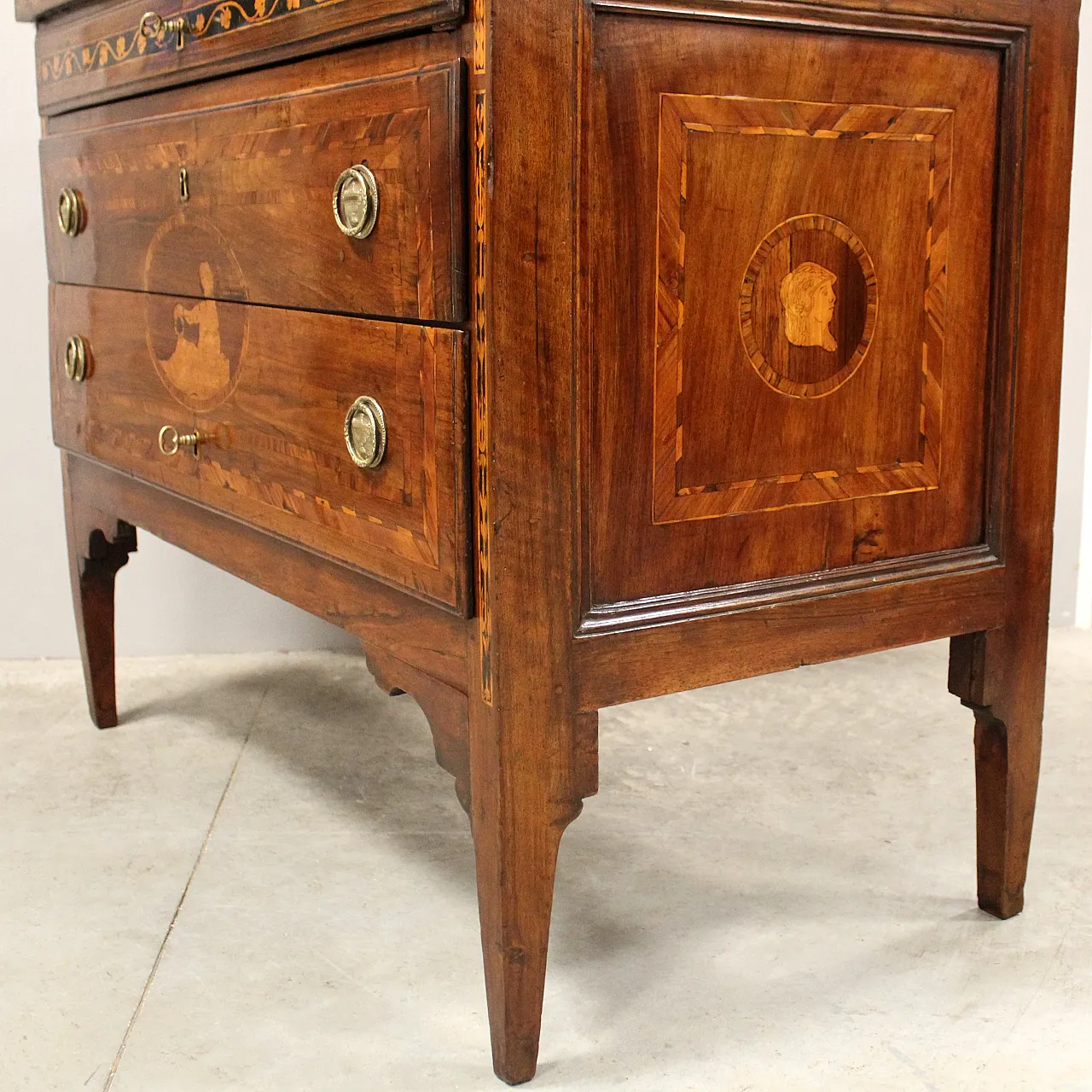 Cassettone comò Luigi XVI in noce intarsiato, '700 12
