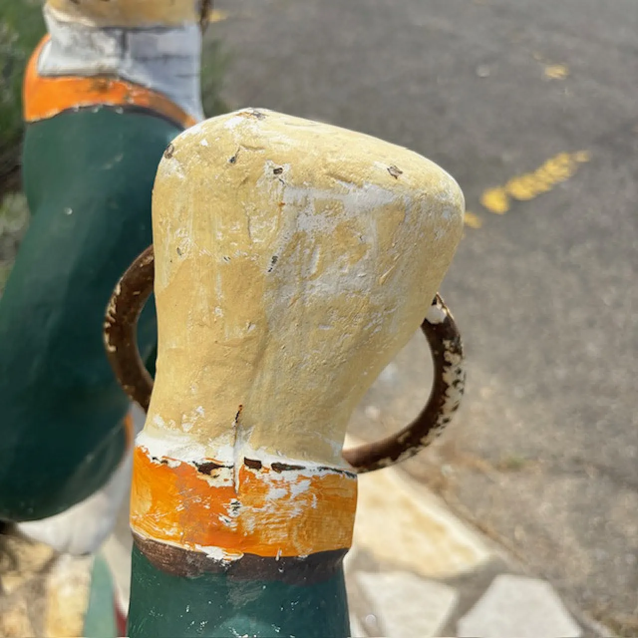 Pair of cast iron riders sculptures made in the USA, 20th century 10