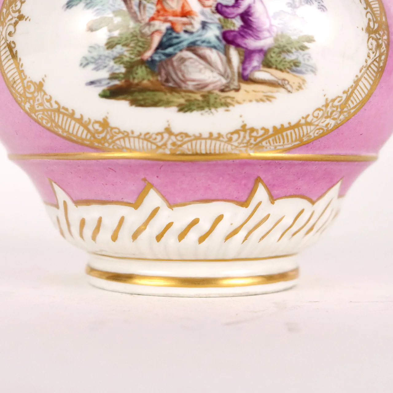 Coppia di vasi in porcellana policroma di KPM Berlin, inizio '800 7