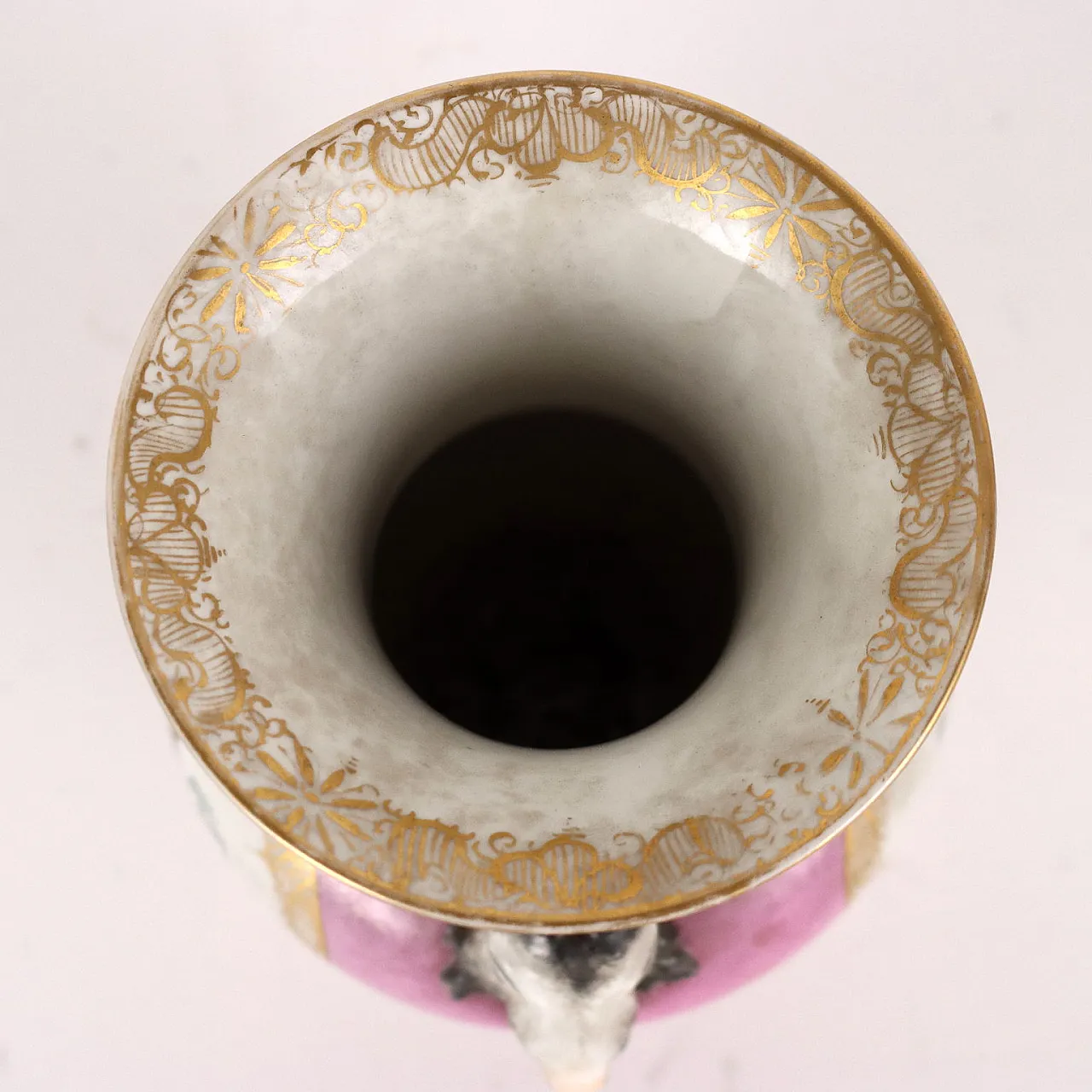 Coppia di vasi in porcellana policroma di KPM Berlin, inizio '800 9