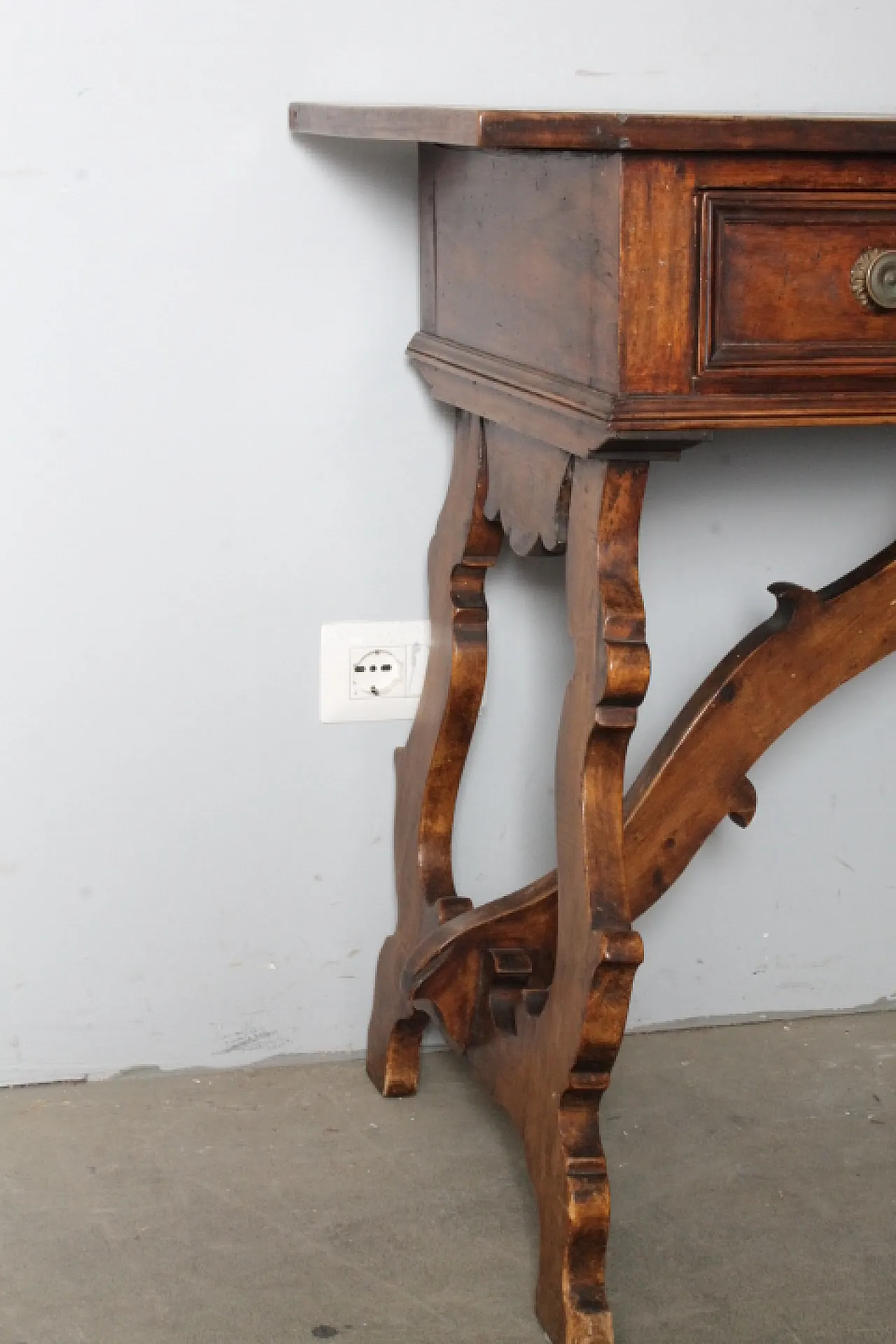 Tavolo scrittoio Fratina in noce massello, metà '700 6