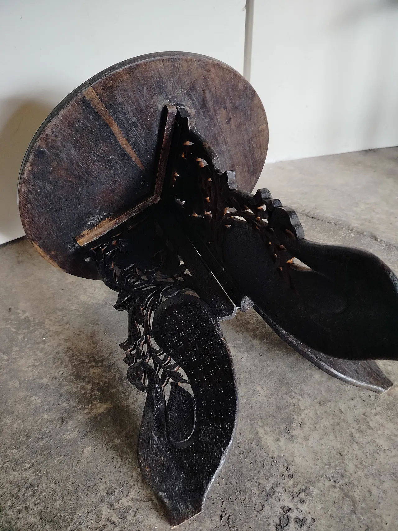 Kashmir table, early 20th century 3