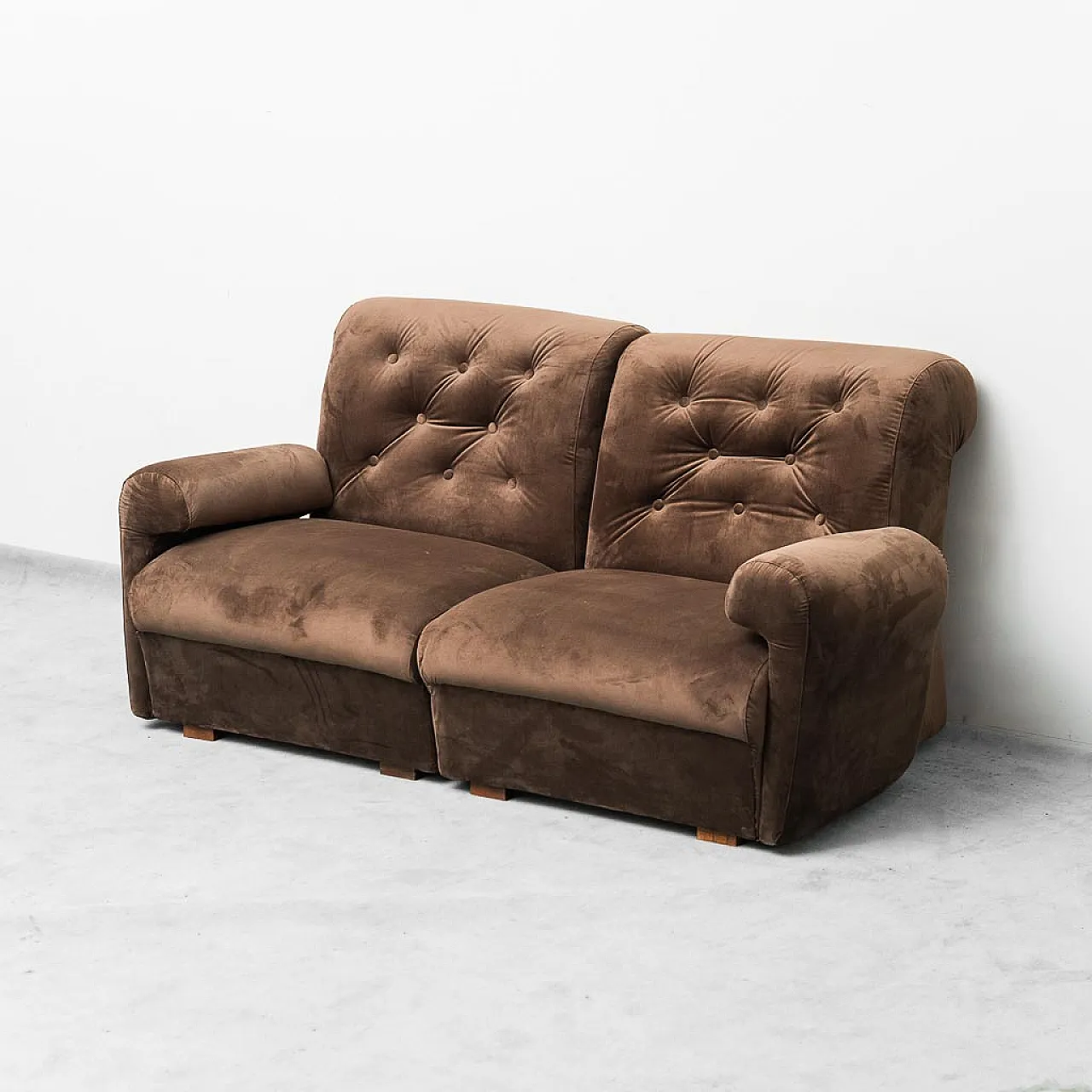 2 seater modular sofa in brown velvet, 70s 1