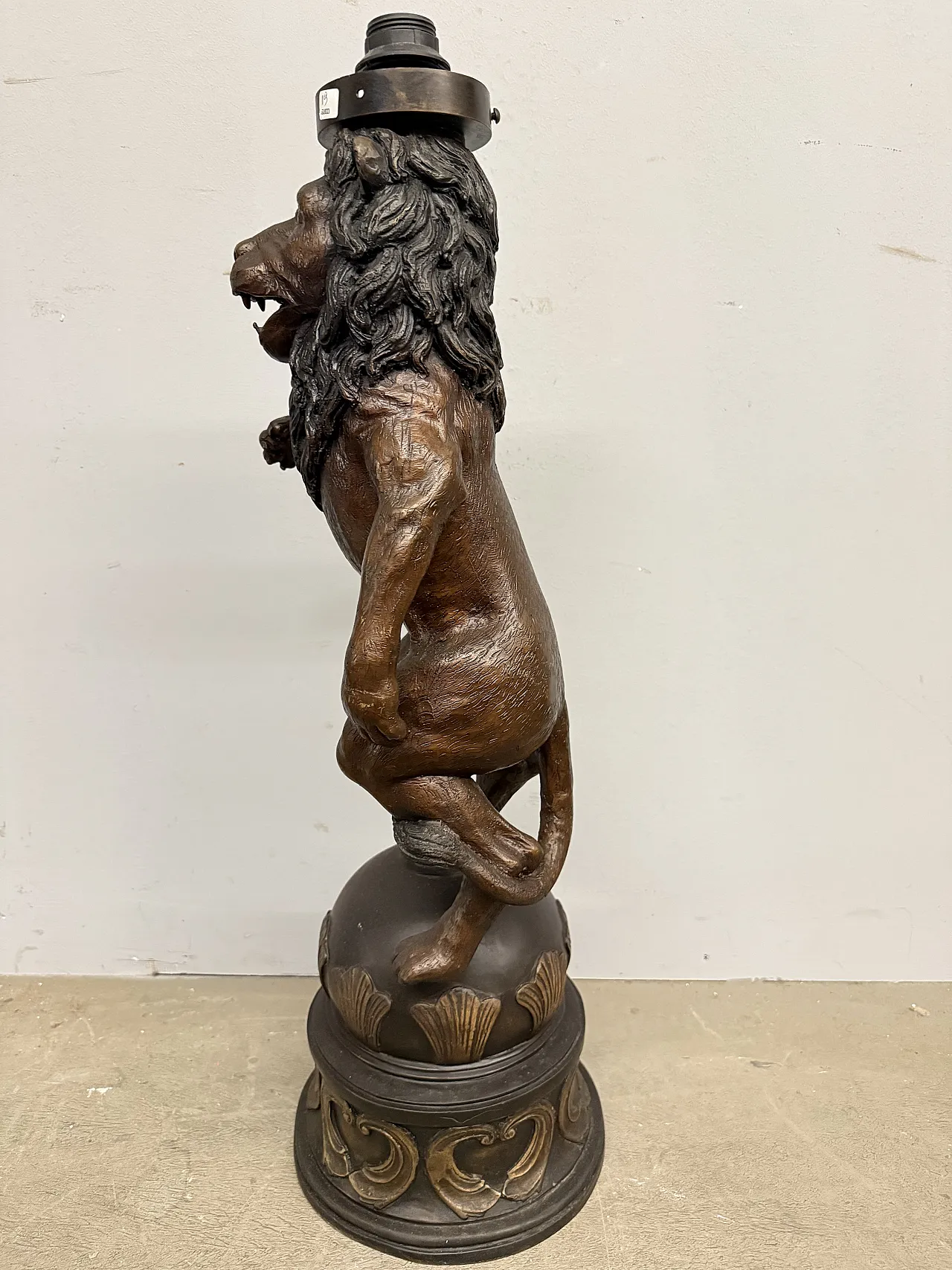Bronze sculpture, lion, 20th century 8