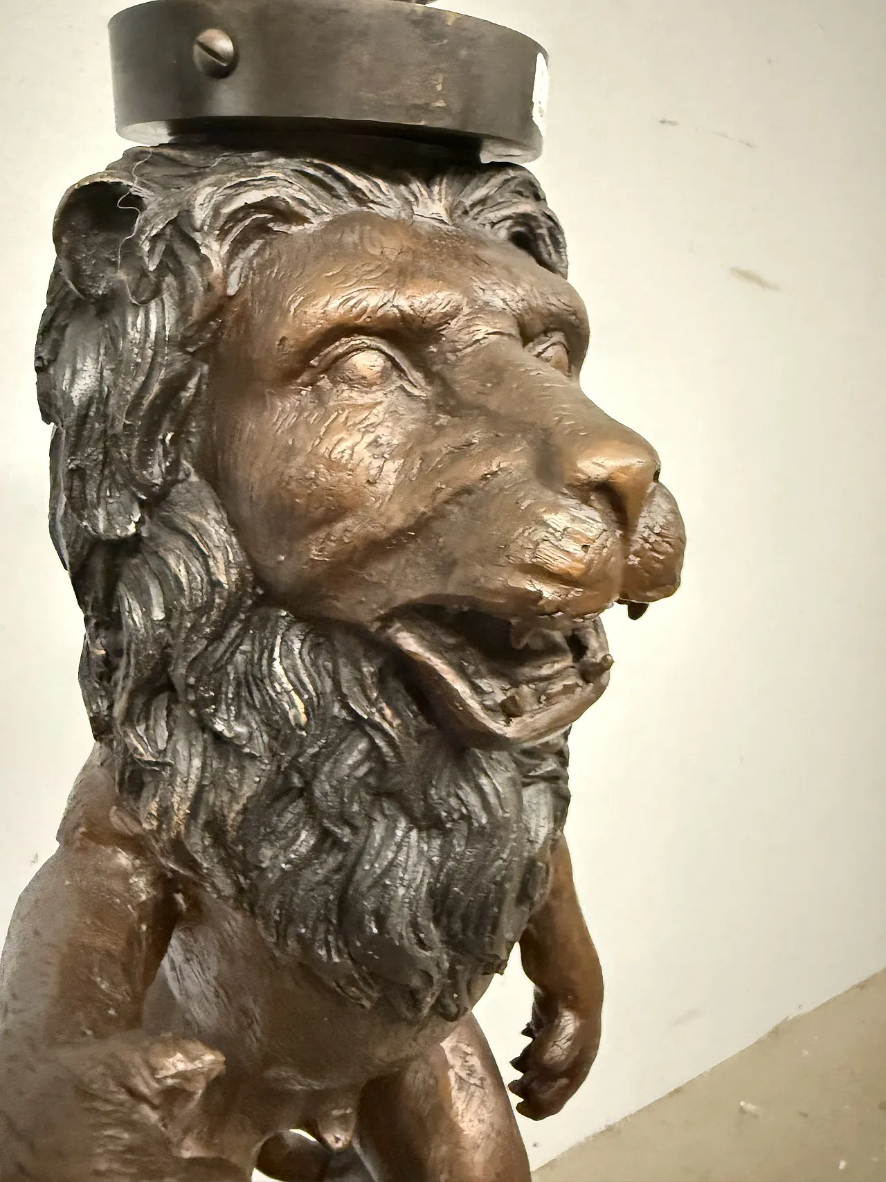 Bronze sculpture, lion, 20th century 10