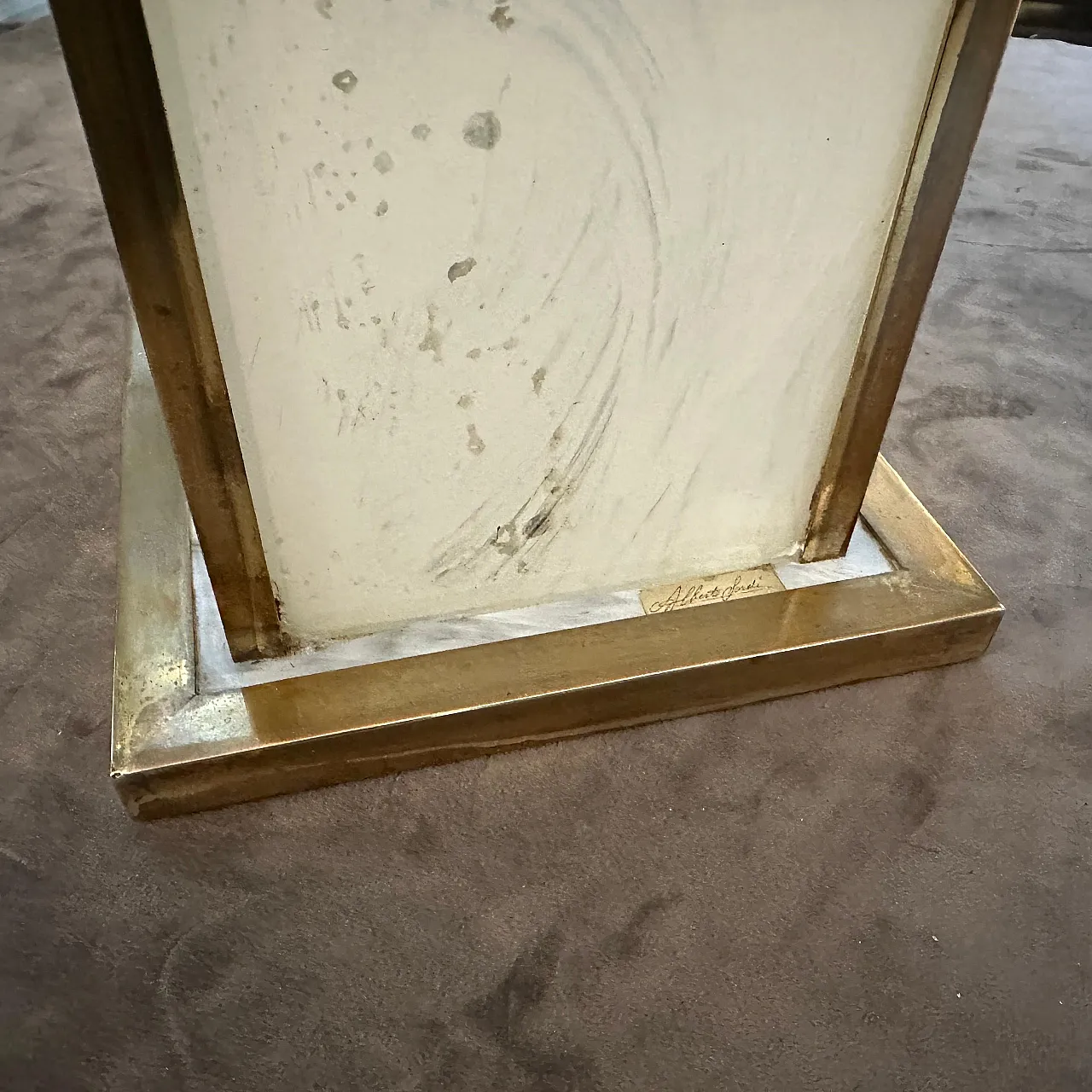 White lucite and brass table lamp, 1970s 4