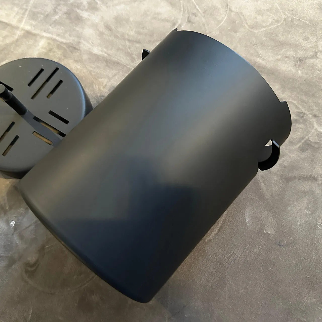 Black steel ice bucket by Gio Ponti for Fratelli Calderoni, 1980s 7