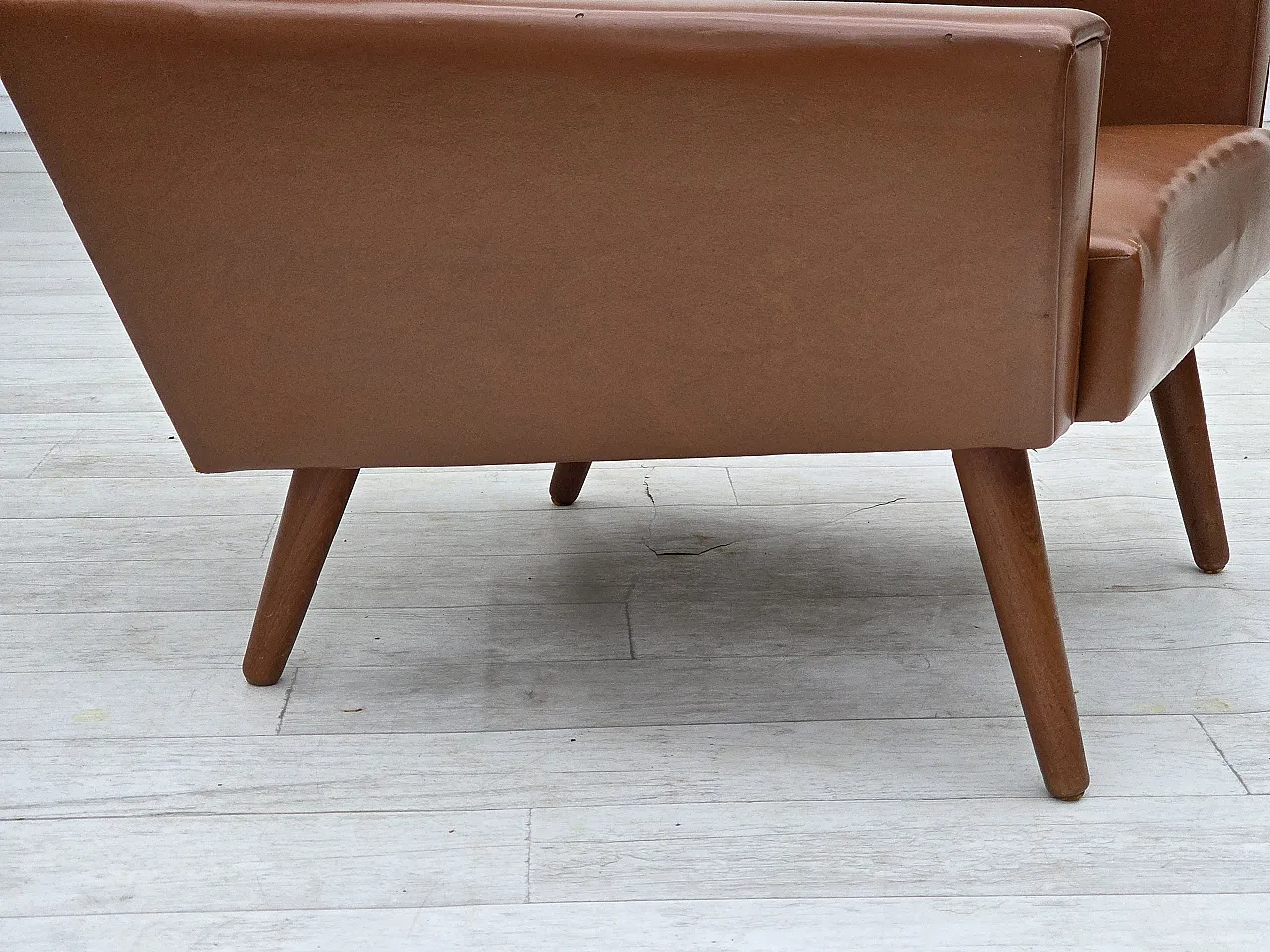 Danish highback armchair by Vejen Polstermøbelfabrik, 1970s 4