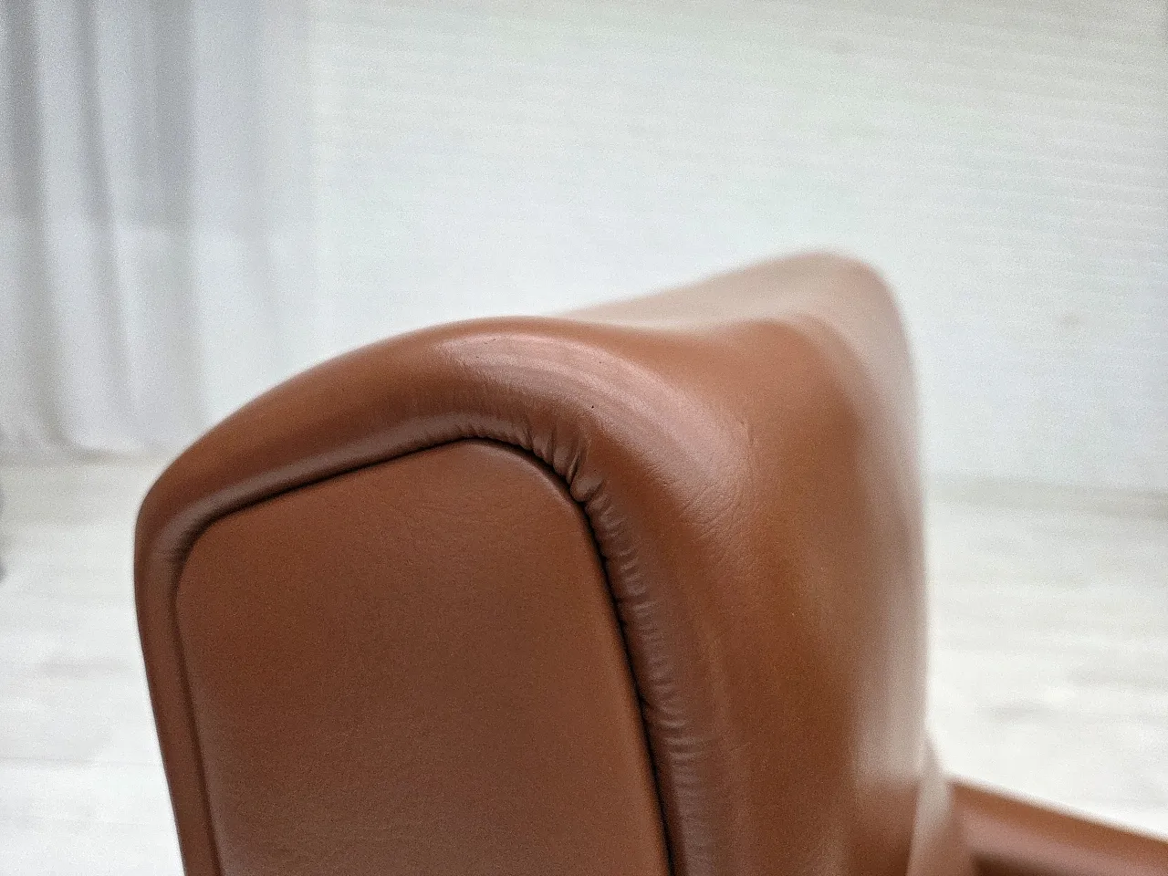 Danish highback armchair by Vejen Polstermøbelfabrik, 1970s 6