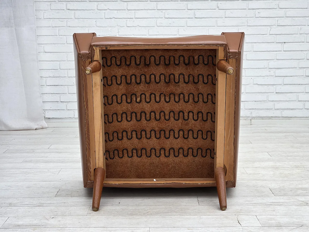 Danish highback armchair by Vejen Polstermøbelfabrik, 1970s 18