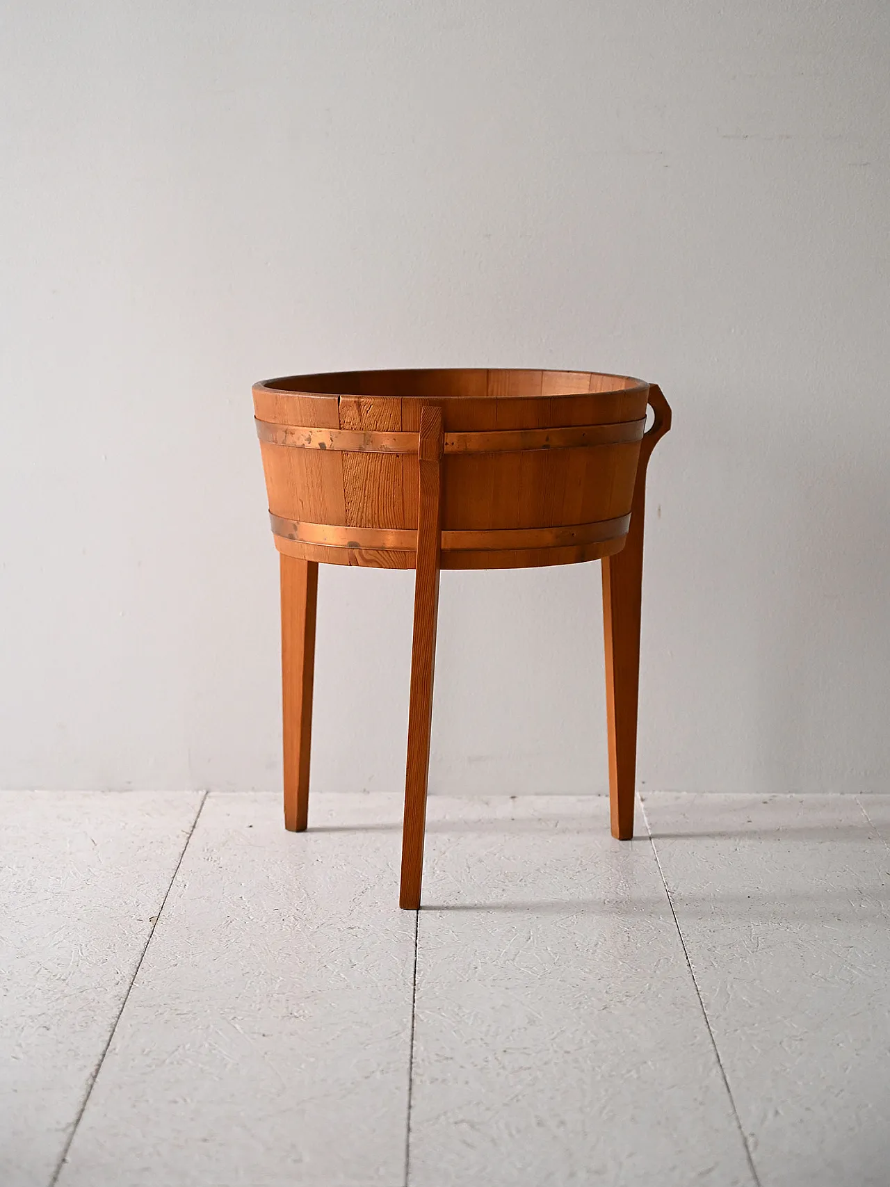 Portafiori scandinavo in teak, anni ’60 3