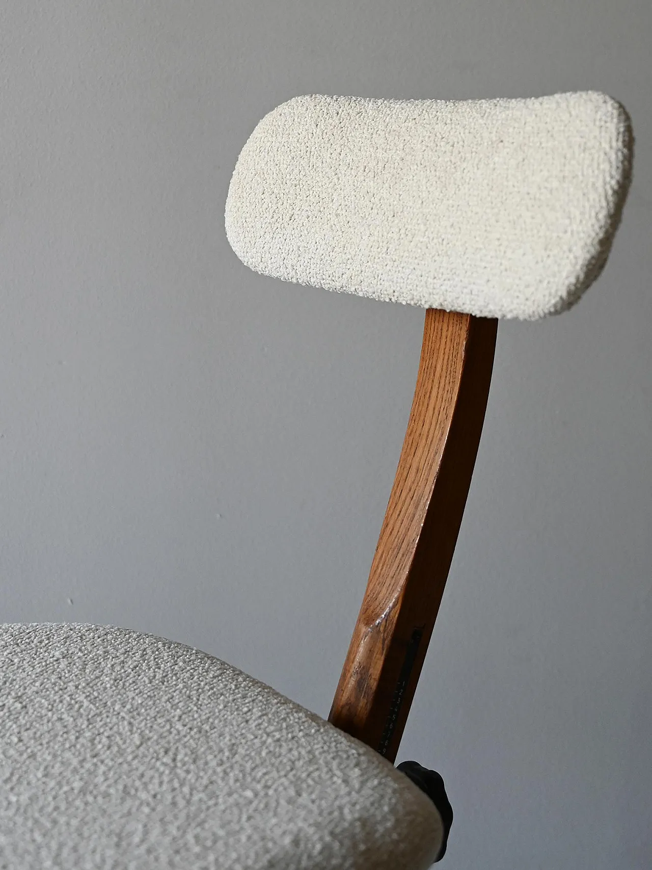 Scandinavian oak office chair, 1920s 12