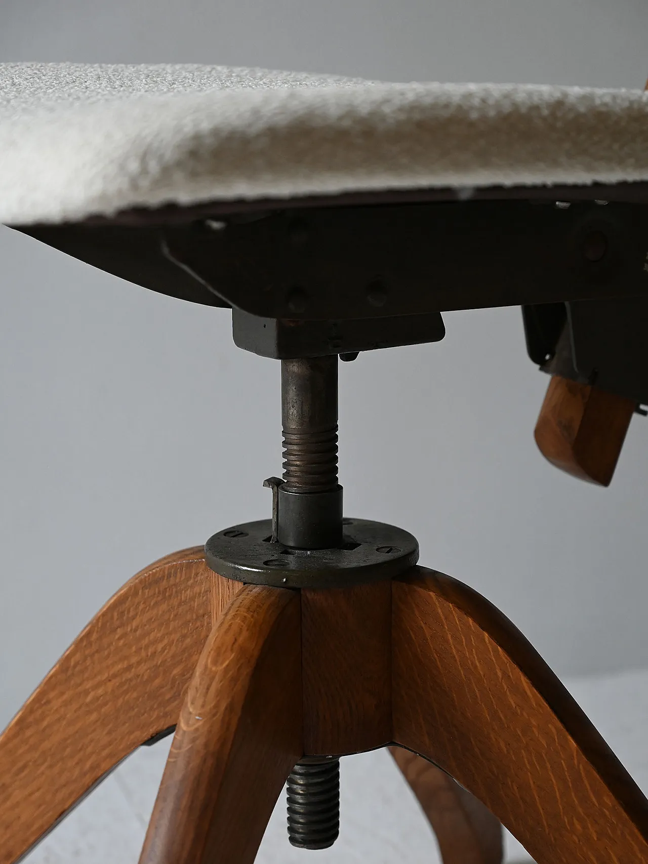 Scandinavian oak office chair, 1920s 14