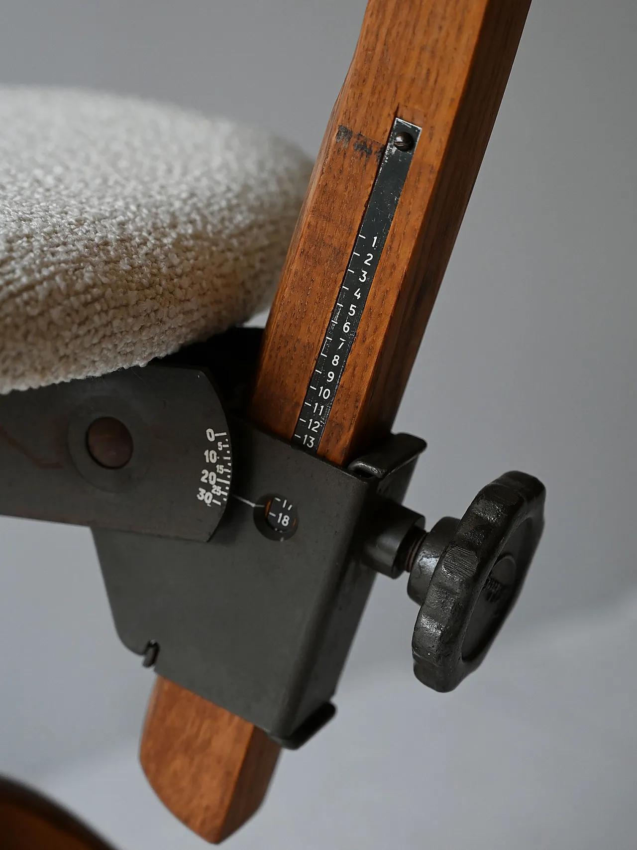 Scandinavian oak office chair, 1920s 15