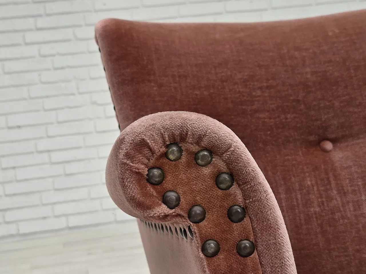 Danish armchair, salmon pink velour, beech wood, 1970s 6