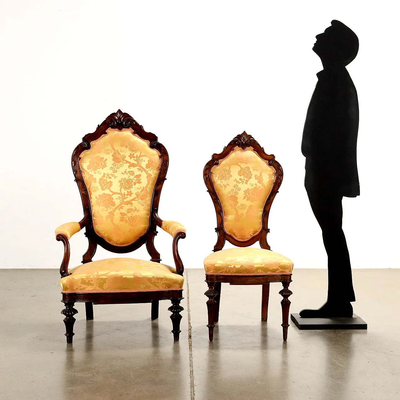 6 chairs and 2 armchairs Umbertino in walnut and fabric, 19th century 2